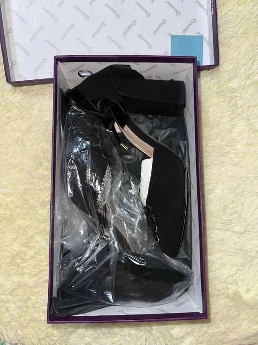 Продам новые туфли