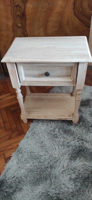 Холна маса, диван, скрин, нощни шкафчета, кутия за ключове