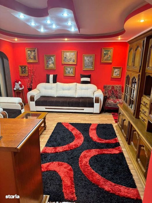 Vând ap.3 camere complet mobilat