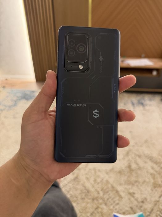 Black shark 5 pro 5G 256 гб