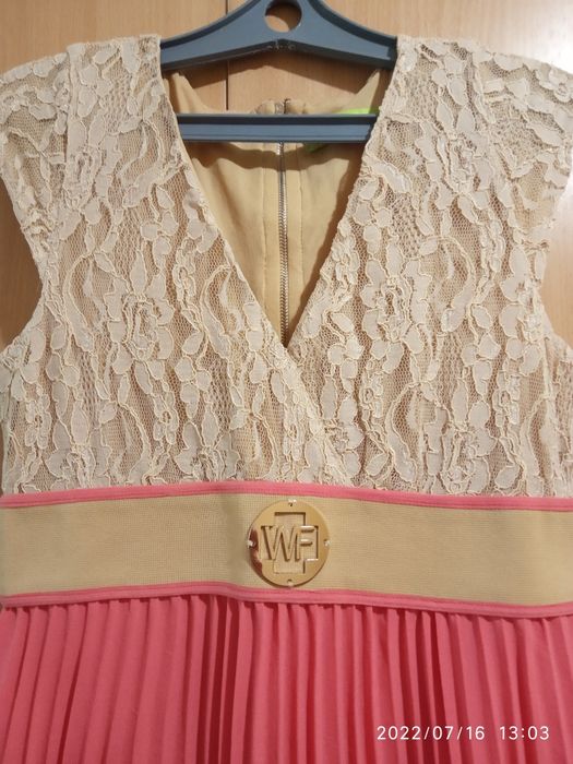 Женское платье вечерннее