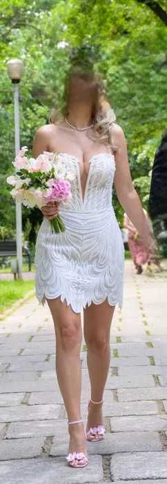 Sexy, Elegantă și Impecabilă, Rochie de Cununie pentru Mirese cu Stil