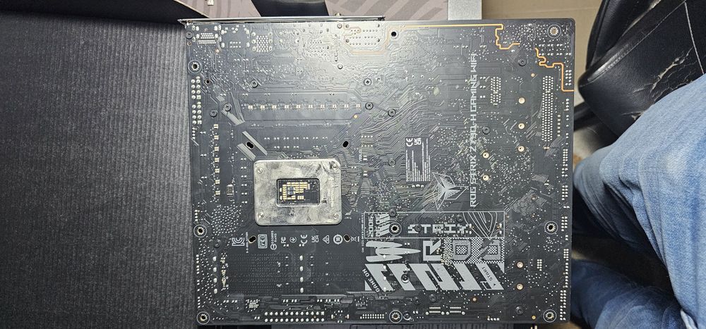 Placa de baza Rog Strix Z790-H Gaming Wifi LGA1700