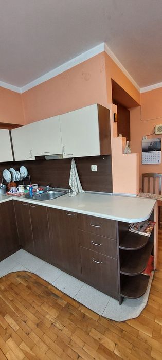 Кухня и масивни секции