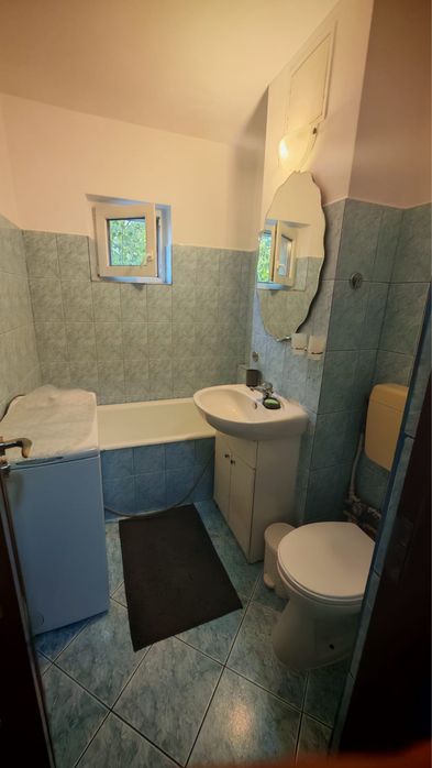 Inchiriez garsoniera Vitan