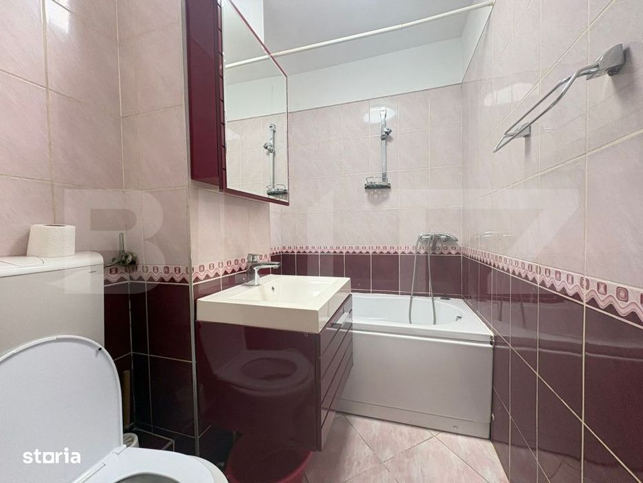 Apartament 3 camere, 57 mp, zona Sagului