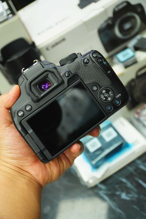 Canon EOS 850D + EF-S 18-135mm USM 4K video kamera sotiladi Sony