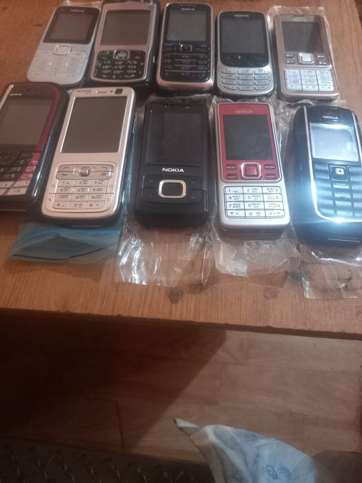 Продаю телефоны нокиа орегенал