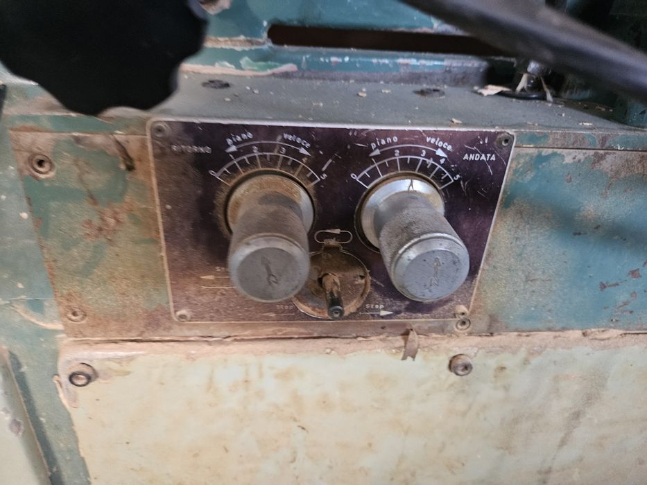 хидравличен копирен струг 600мм.