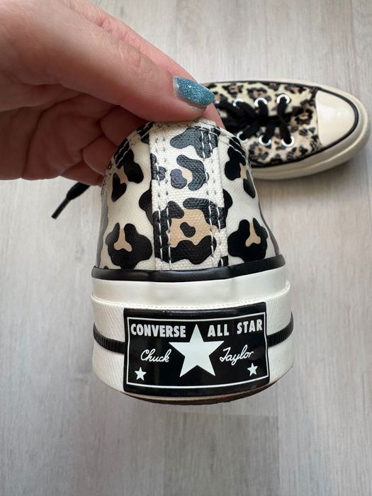 Чисто нови кецове Converse