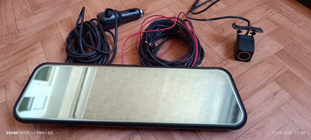 Видео регистратор Dominant   работает отлична.