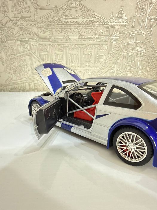 Bmw M3 GTR 1.24! Металлическая модель со светом и звуком