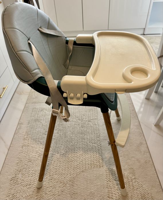 Scaun masa bebe in stare buna