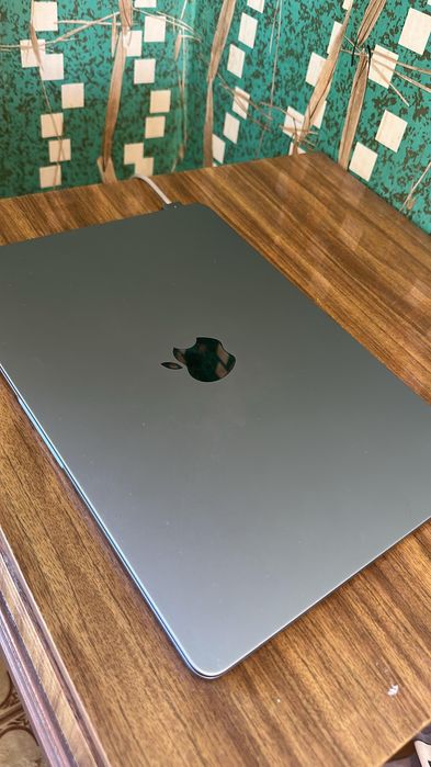 MacBook m3 13 мак бук продам или обмен