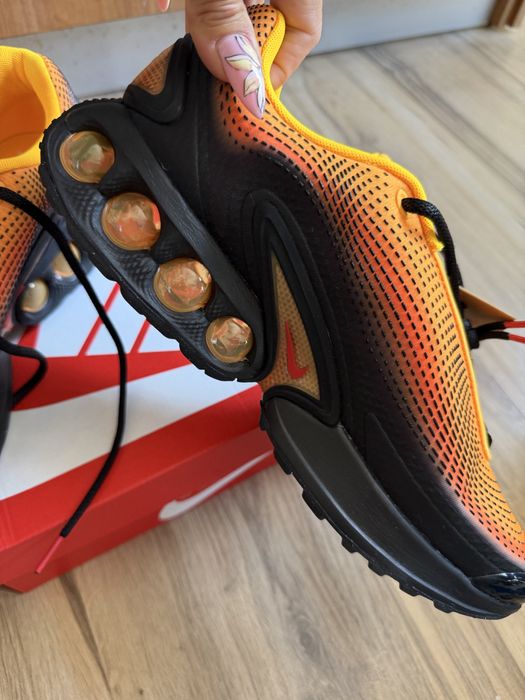 Оригинални нови цветни маратонки Nike Air Max Dn ! 44,5 н
