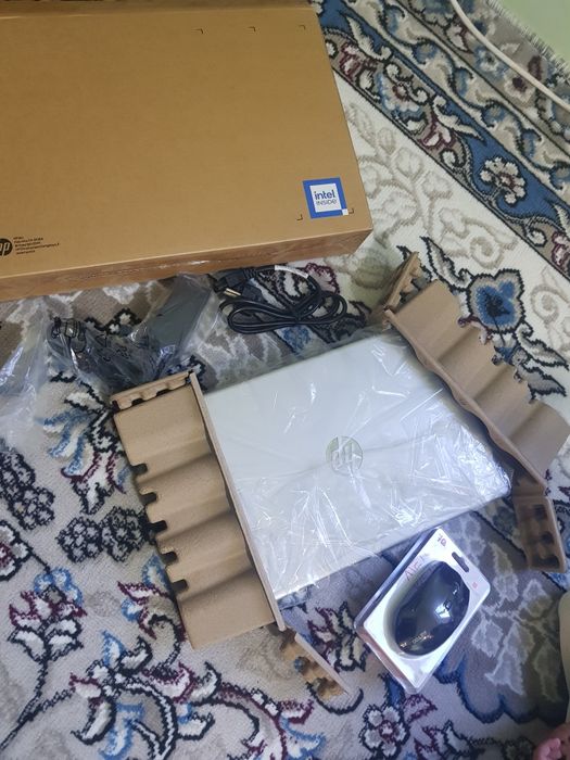 Notebook hp sotiladi yangi