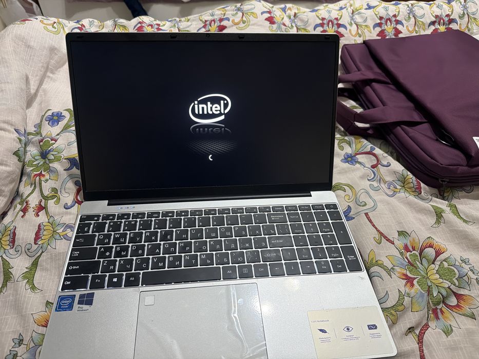 Ноутбук ноутбук Yamu