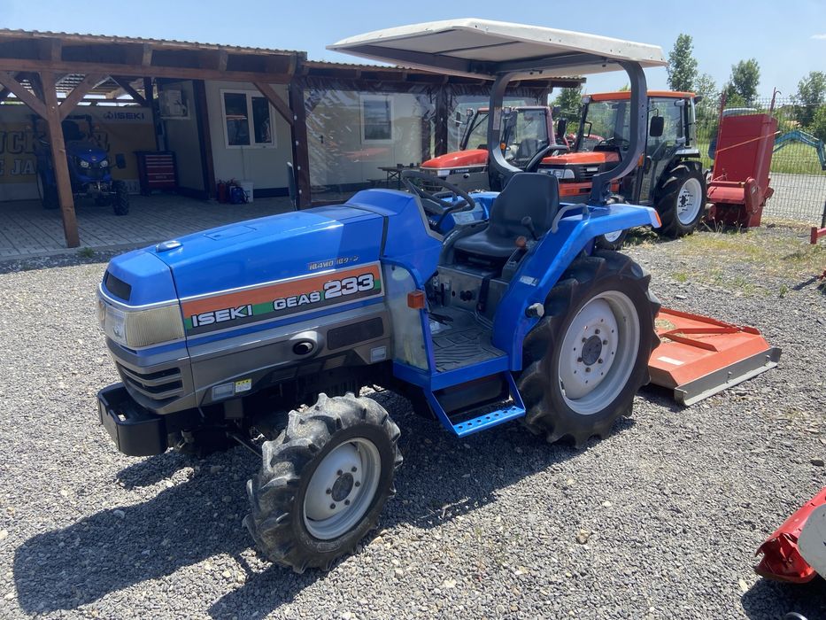 Tractor agricol japonez iseki TG233, 4x4, 23 cp + tocator vegetatie