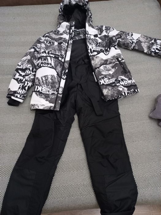 Продам детский лыжный костюм