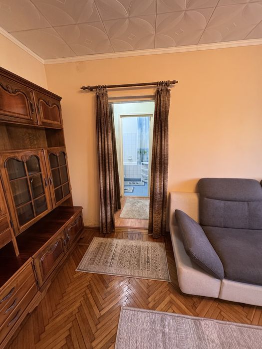 Apartament cu doua camere de vanzare