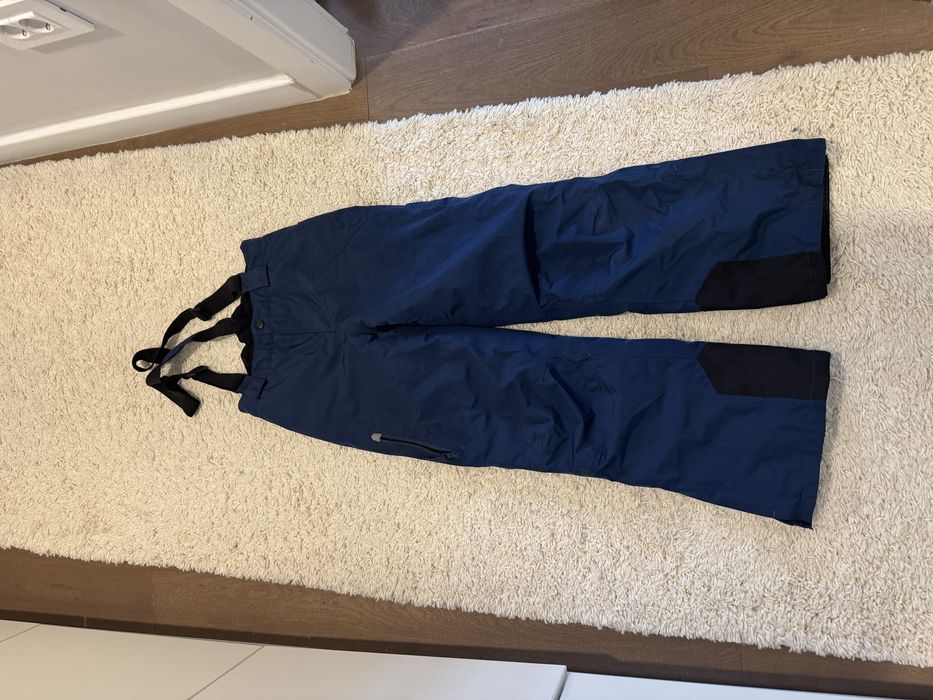 Vand costum ski 146/152