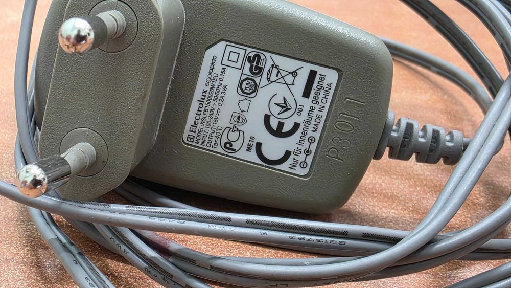 Двигател, мотор за прахосмукачка Electrolux + зарядно