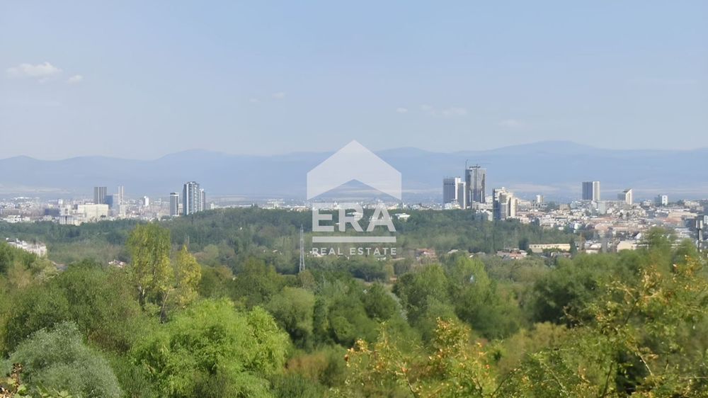 Парцел до Ботаническата градина