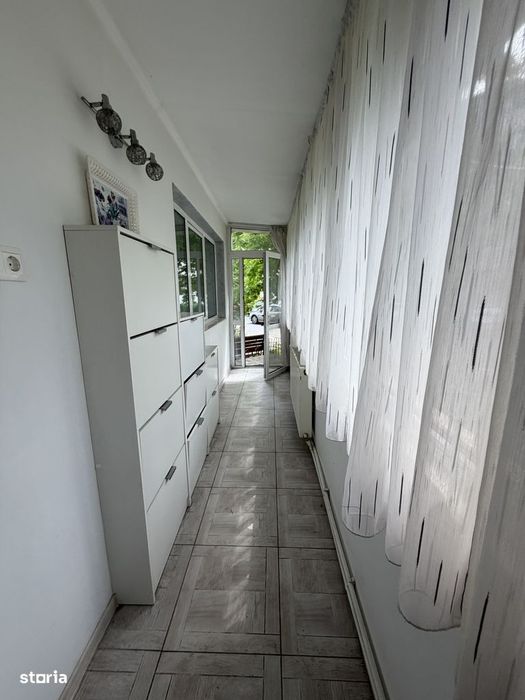 Chirie Apartament / Spatiu Comercial Mioveni, 2 camere, Piata, 55 mp