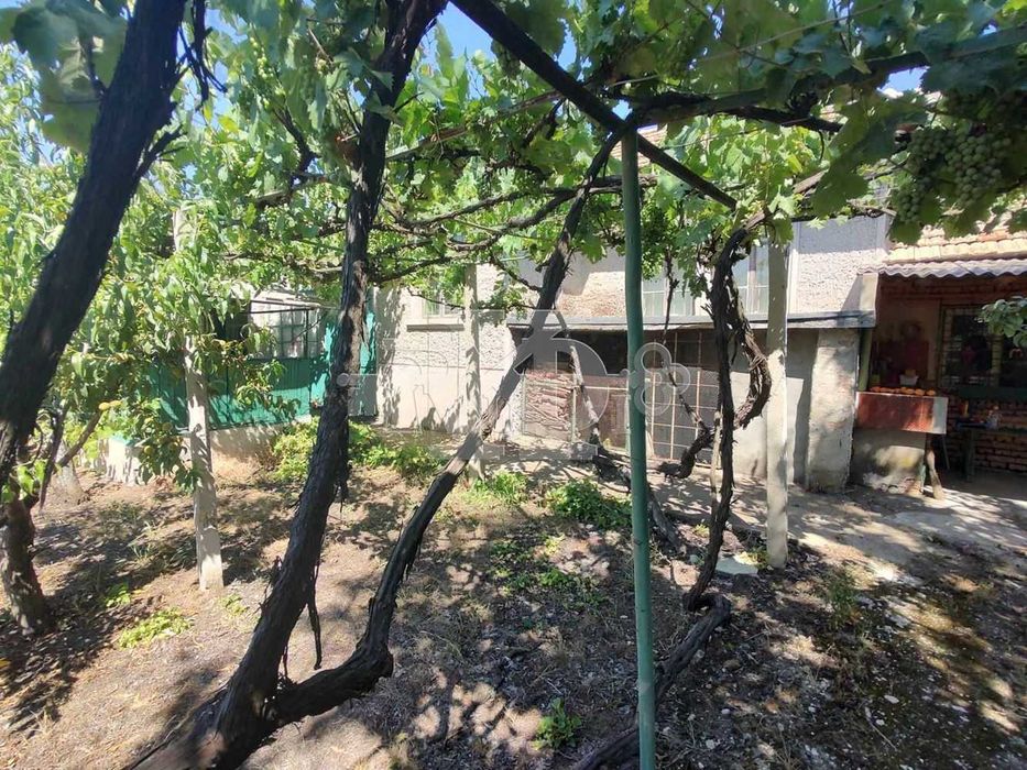 Продава се Къща в с. Караманите, Област Варна - 100 кв.м за 390 €/кв.м - Снимка #13