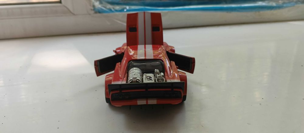 Коллекционная металлическая машинка масштабная модель железная машинка