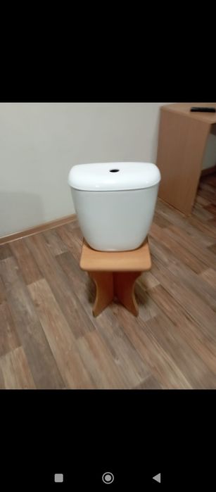 Продам бачком к унитазу