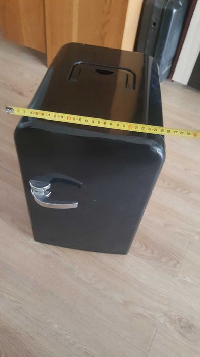 Mini frigider/ frigider rulota