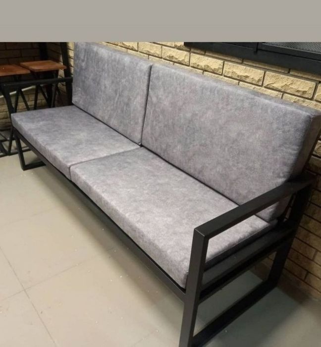 Divan kreslo loft dizayinda