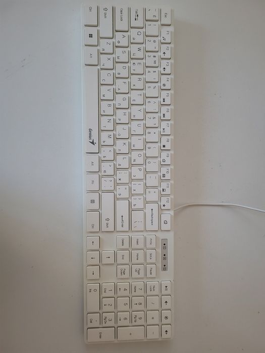 Проводная клавиатура Genius SlimStar 126 White (USB, Rus/Eng)