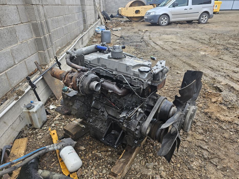 Двигатель исузу 4hk1