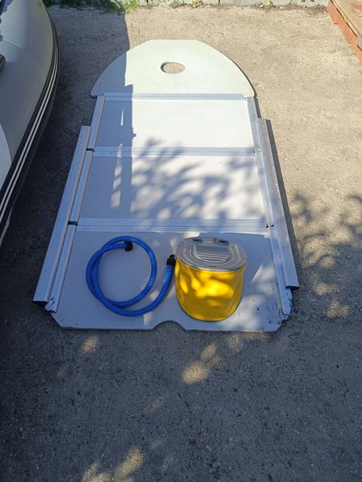 Лодка с твърдо дъно 2,60 м.