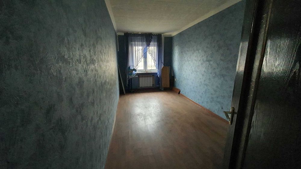 Политехника институти якинида 3 хонали 4 хона килса булади