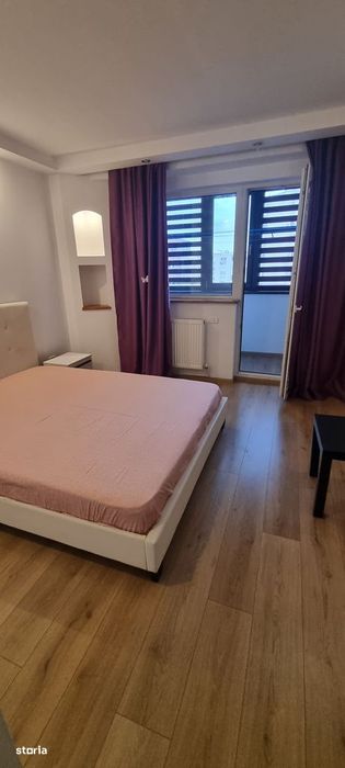 Apartament 3 camere decomandat zona Casa de Cultură