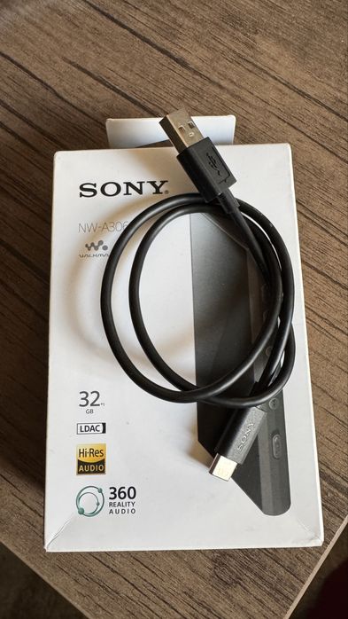 Продавам hi-res player sony nw -a306