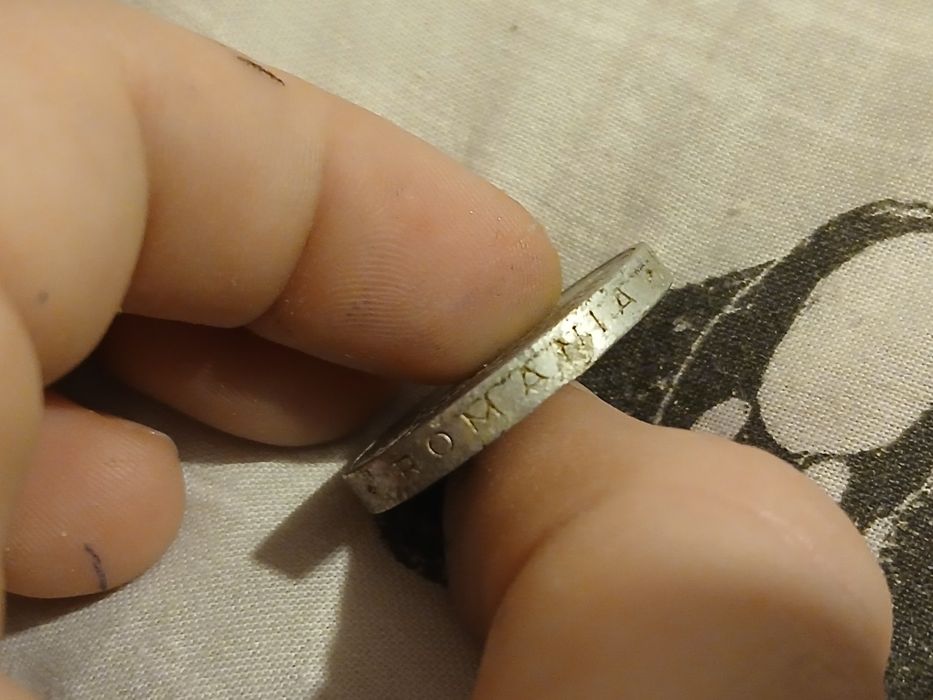 Vând moneda de 500 lei