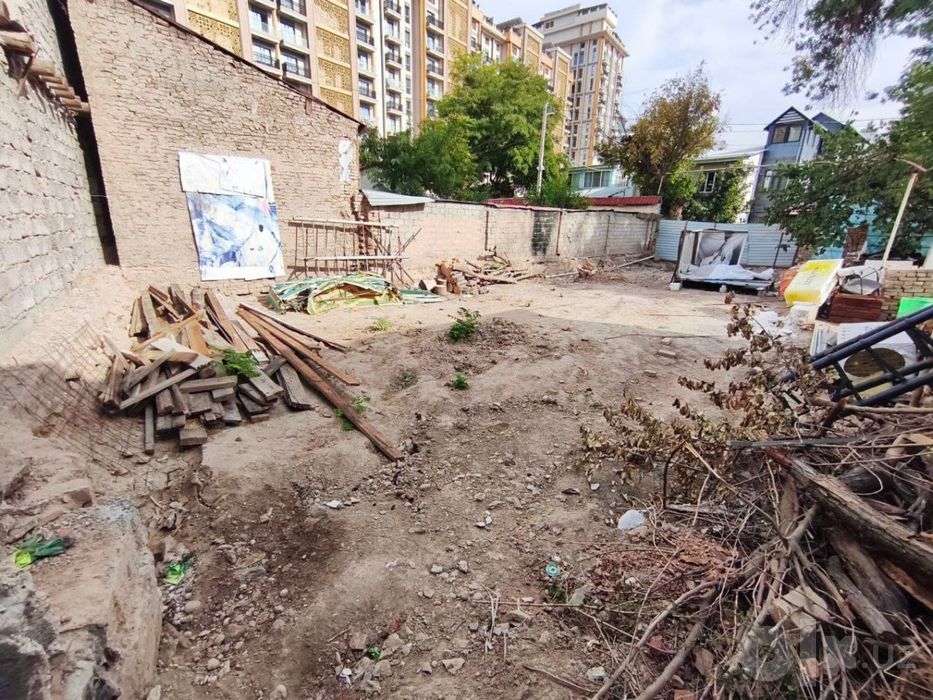 Под нежилое , 2.4 сотки , Mirabad Avenue , Госпитальный ,под гостиницу