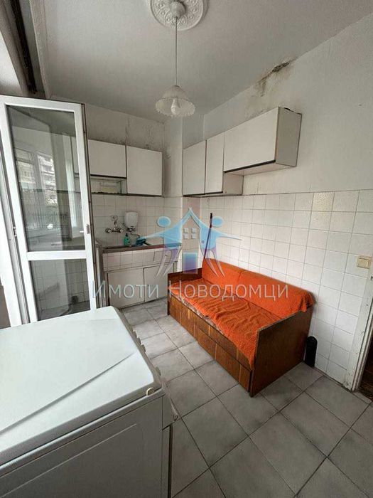 Продава се Двустаен апартамент в Шумен, Пазара - 60 кв.м за 1224 €/кв.м - Снимка #3