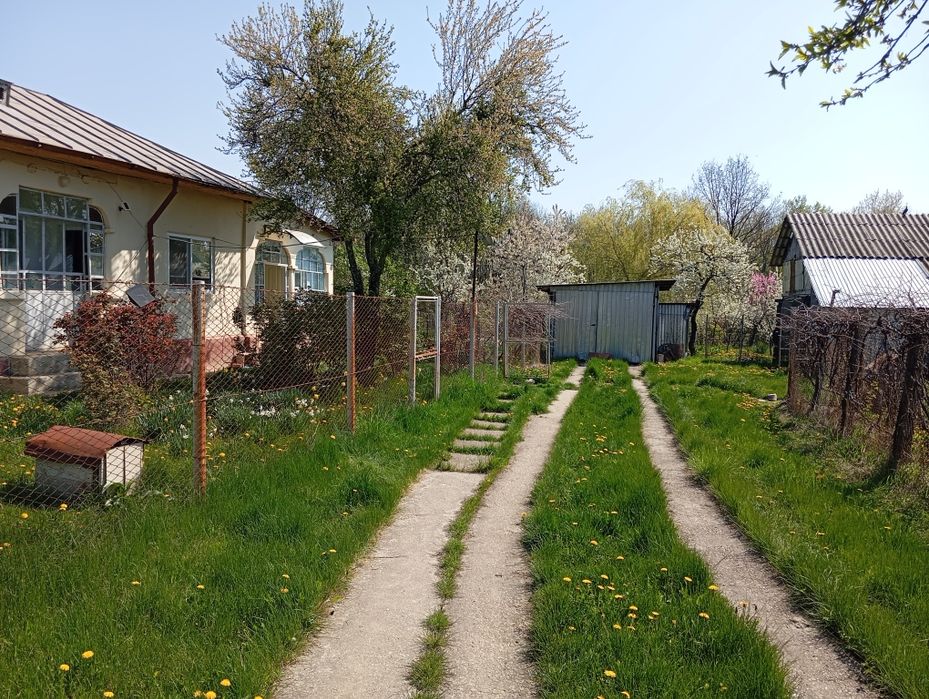 Casa de vânzare în Jud. Argeș.