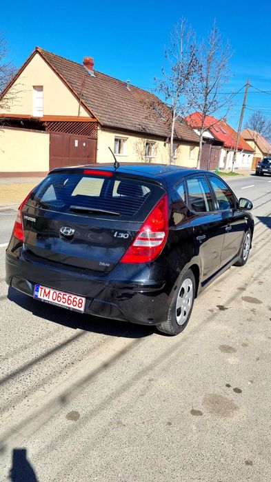 Vând Hyundai i30 1.4 benzina 2011
