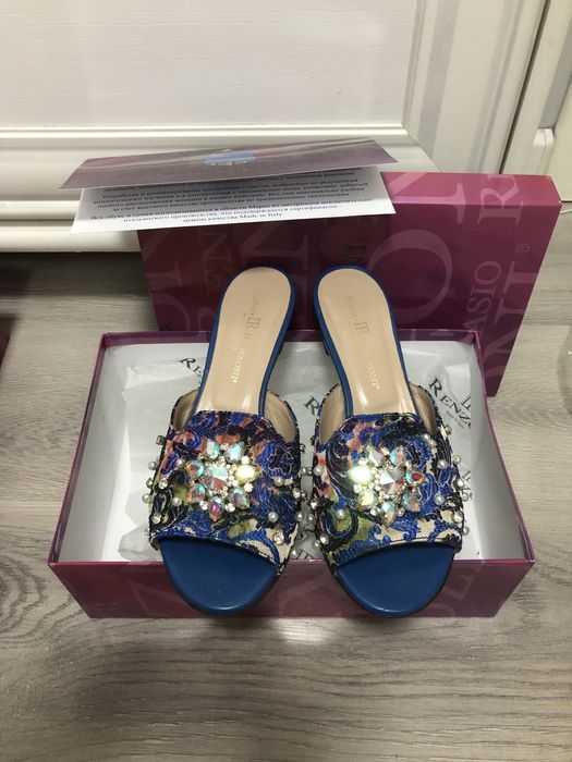 Распродажа брендовой обуви