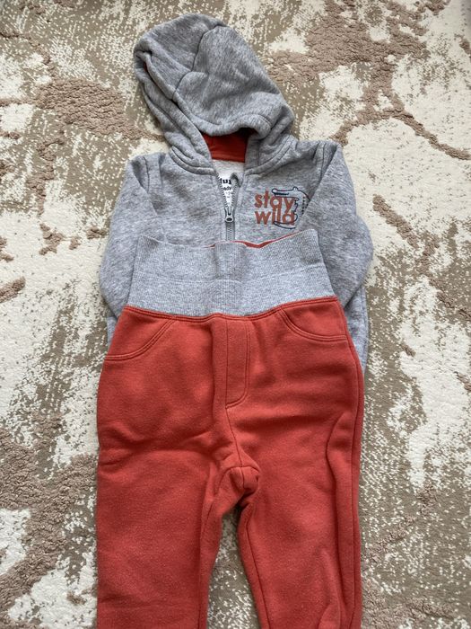 Дрехи за момиче размер 74-80