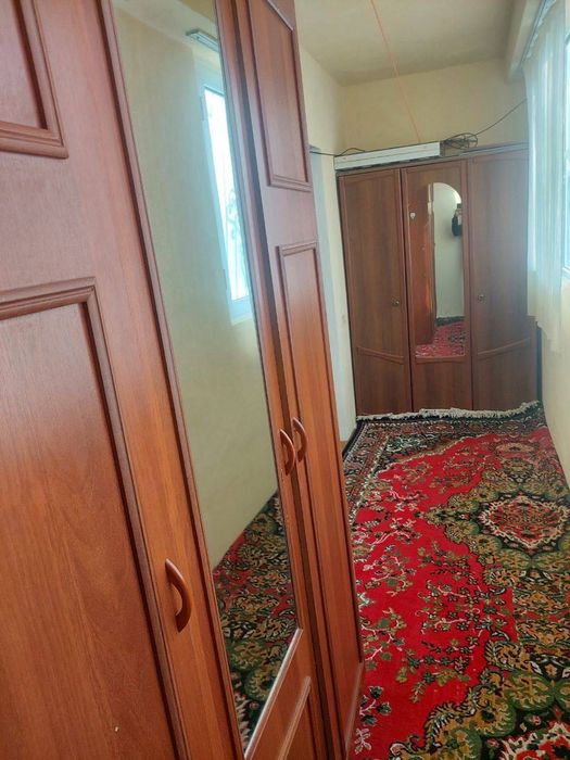 Сдается 1 комнатная квартира 
С обстановкой семейным в горде Алмалыке