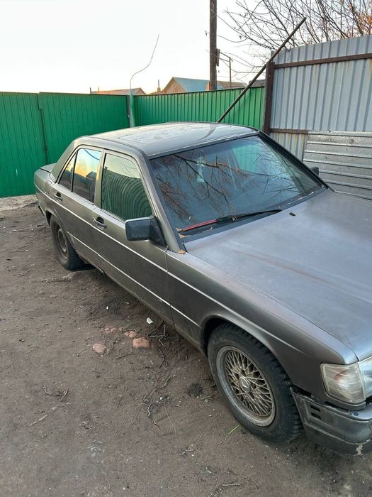 Продам мерседес 190