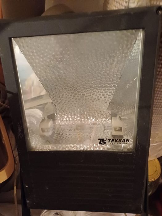 Прожекторы Турция универсальные