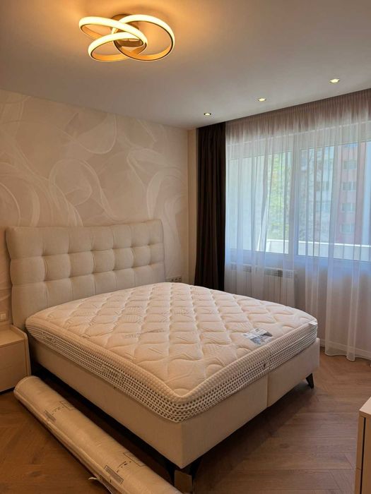 Продава се Тристаен апартамент в София, Дианабад - 84 кв.м за 2216 €/кв.м - Снимка #1